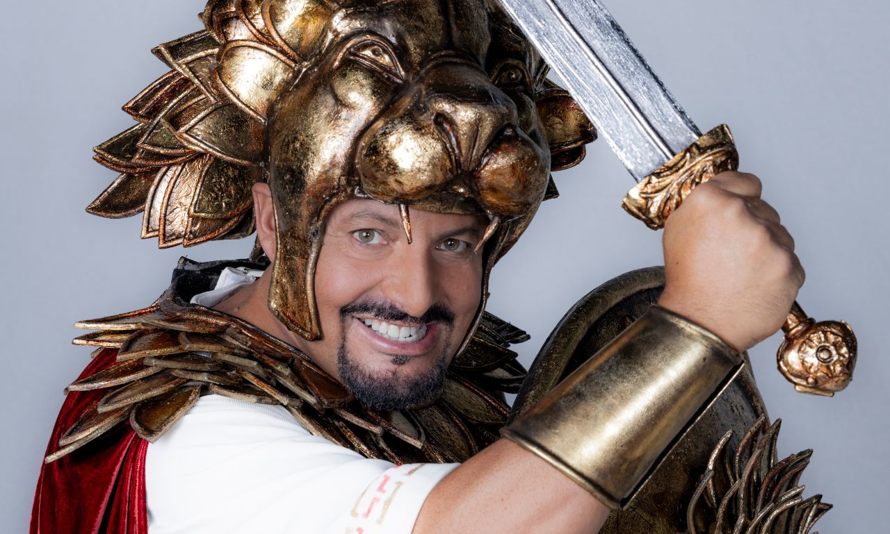 Enrico Brignano al Sistina: “I 7 Re di Roma” Torna nella Capitale per 38 Serate Imperdibili