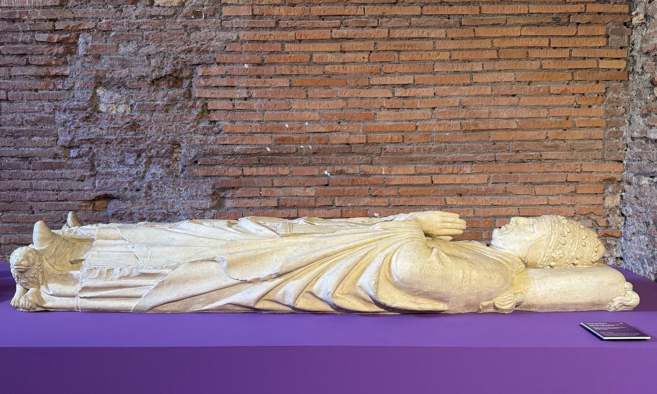 1350. Il Giubileo senza papa: Un Viaggio nel Medioevo di Roma ai Mercati di Traiano